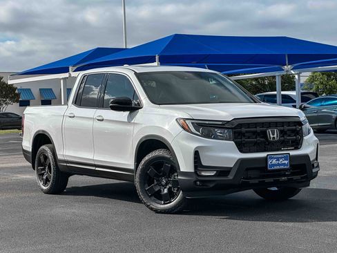 New 2026 Honda Ridgeline Black Edition image 2