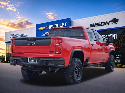 Certified 2025 Chevrolet Silverado 2500 ZR2 w/ ZR2 Bison Edition AWD/4WD image 5