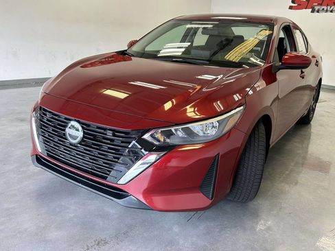 Used 2024 Nissan Sentra SV FWD image 7
