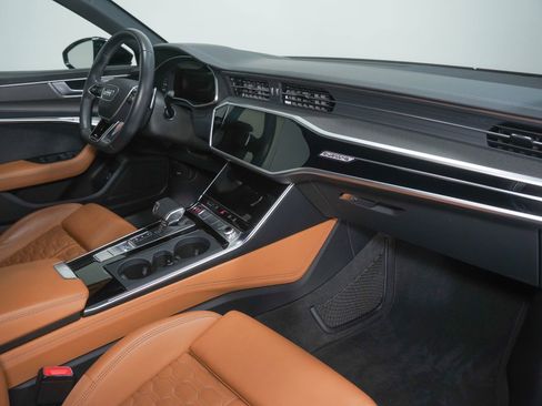 Used 2022 Audi RS 6 w/ Executive Package AWD/4WD image 28