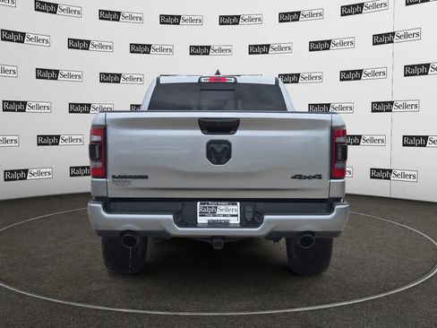 Used 2024 RAM 1500 Laramie AWD/4WD image 5