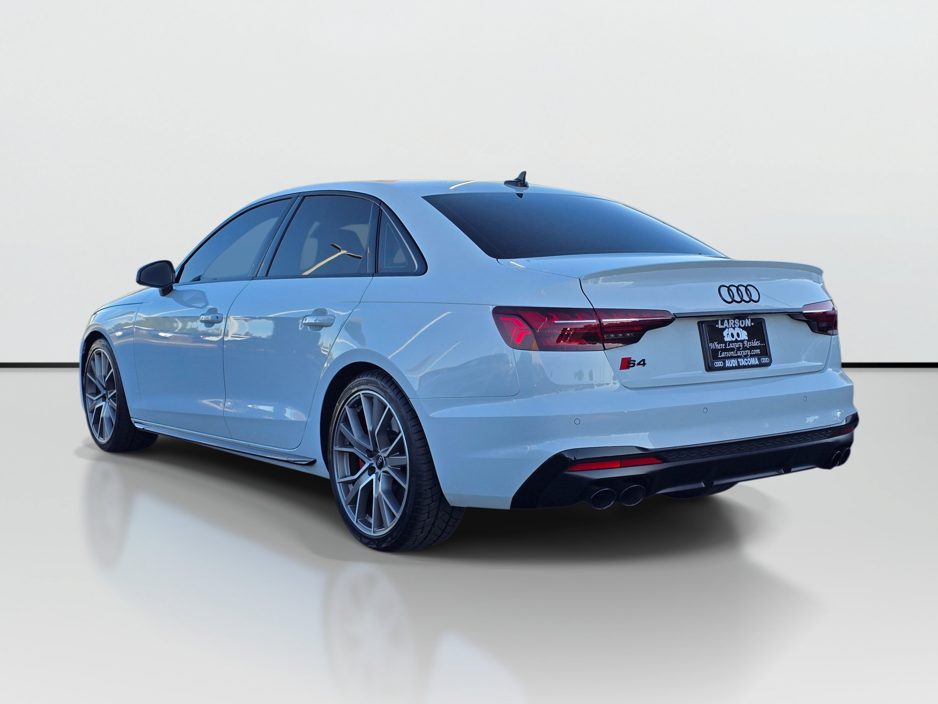 Used 2023 Audi S4 Premium Plus w/ Premium Plus Package AWD/4WD image 4