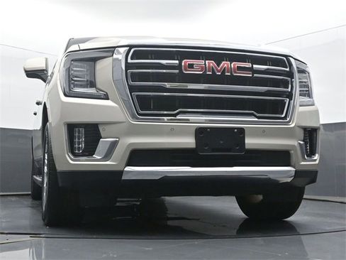 Used 2023 GMC Yukon XL SLT image 55