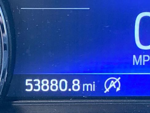 Used 2020 Ford Explorer XLT w/ Equipment Group 202A image 24