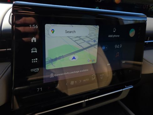 Used 2024 Lincoln Nautilus Premier w/ Equipment Group 102A image 25