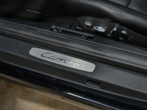 Used 2017 Porsche 911 Carrera image 23