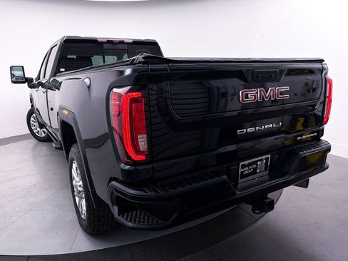 Used 2022 GMC Sierra 3500 Denali w/ Denali Ultimate Package AWD/4WD image 17