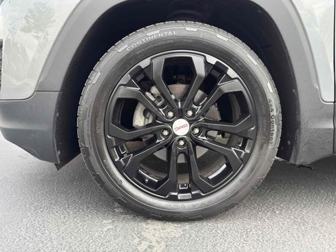 Used 2020 GMC Terrain SLE w/ Elevation Edition image 15