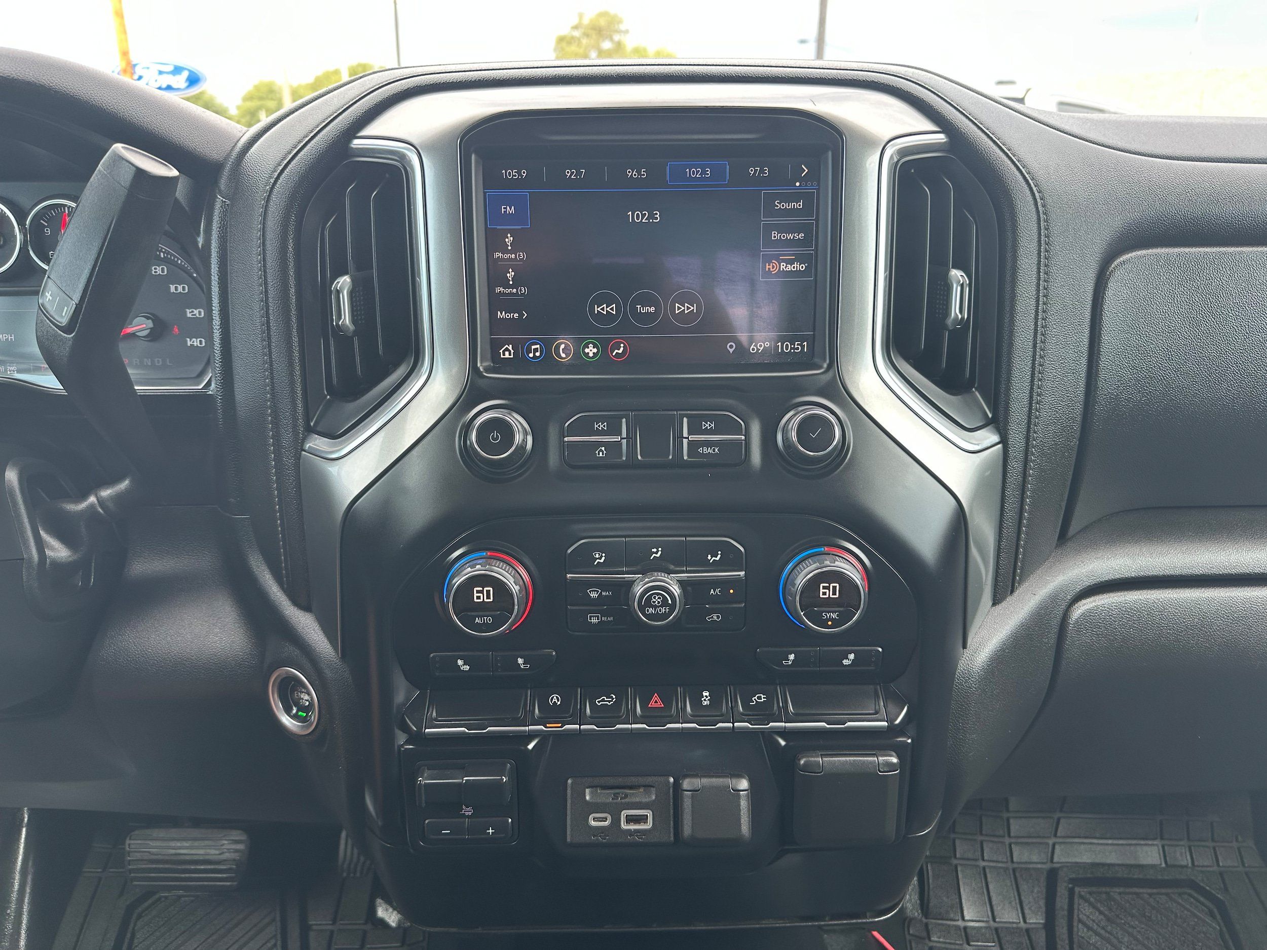 Used 2019 Chevrolet Silverado 1500 LT w/ All-Star Edition AWD/4WD image 14