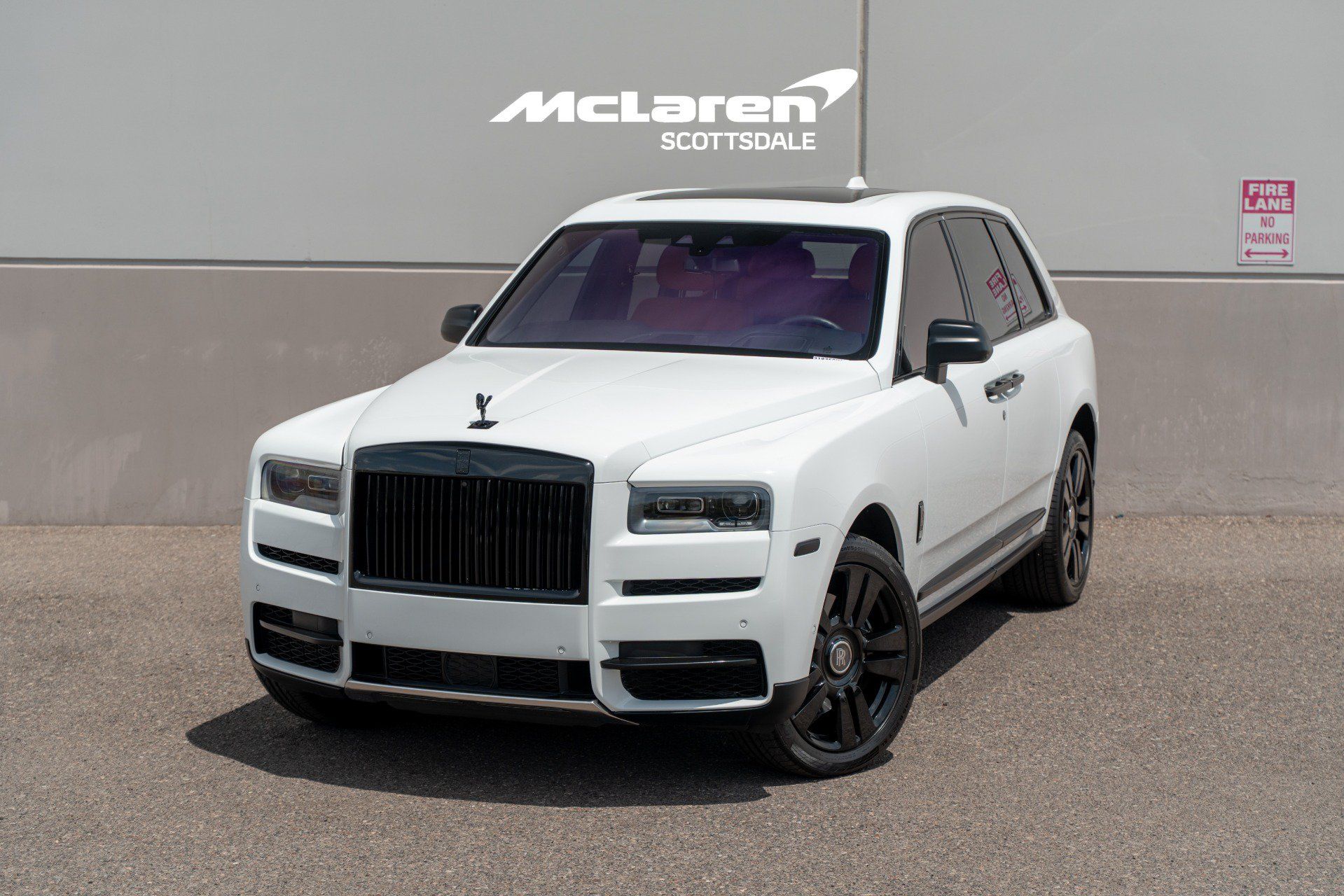 Used 2023 Rolls-Royce Cullinan AWD/4WD image 1