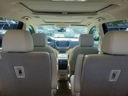 Used 2023 GMC Acadia Denali w/ Denali Ultimate Package FWD image 14