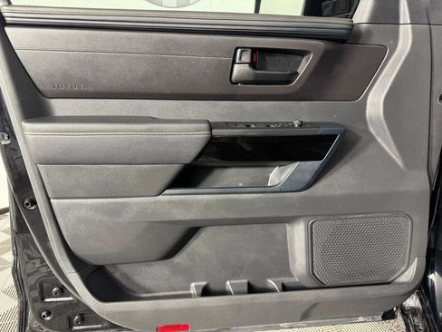 Used 2025 Toyota Tundra Platinum image 39