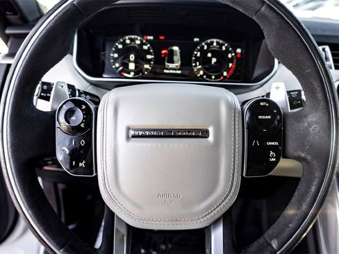 Used 2022 Land Rover Range Rover Sport HST image 18