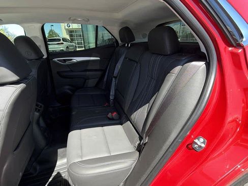 Used 2025 Buick Envision Avenir AWD/4WD image 20