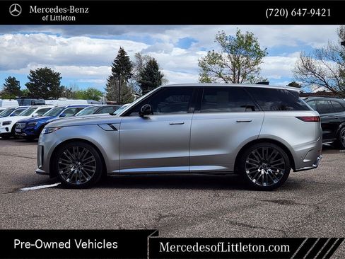 Used 2024 Land Rover Range Rover Sport AWD/4WD image 4