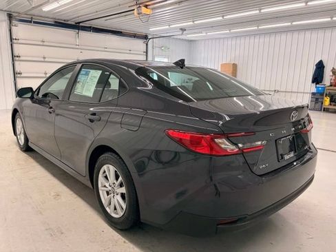 Used 2025 Toyota Camry LE w/ Convenience Package FWD image 4