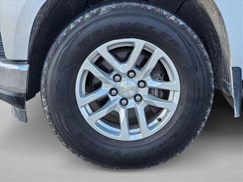 Used 2020 Chevrolet Silverado 1500 LT w/ Texas Edition RWD image 14