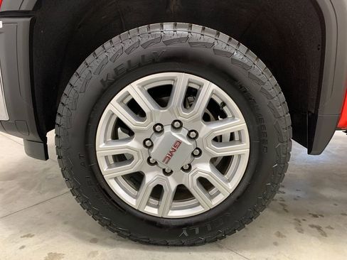 Used 2024 GMC Sierra 2500 SLT w/ SLT Convenience Package image 20