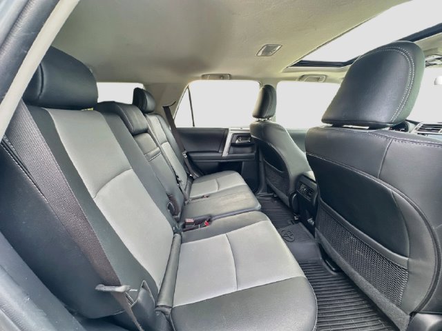Used 2024 Toyota 4Runner SR5 Premium w/ Moonroof Package AWD/4WD image 28