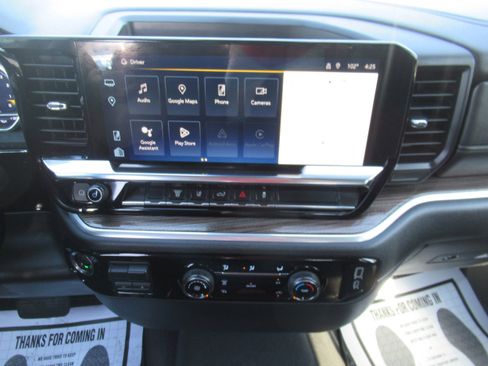 Used 2024 Chevrolet Silverado 2500 LT image 12