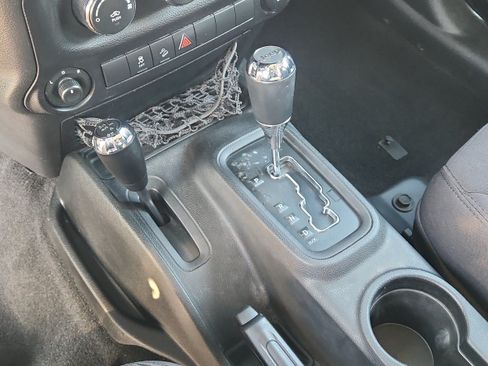 Used 2013 Jeep Wrangler Unlimited Sport AWD/4WD image 22