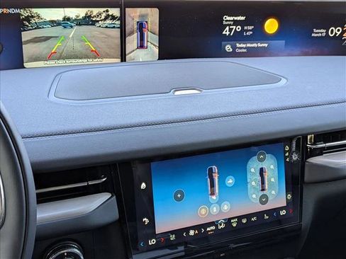 New 2025 Lincoln Navigator L Reserve image 14