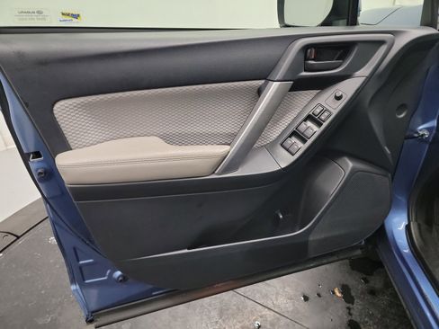 Used 2018 Subaru Forester 2.5i Premium image 13