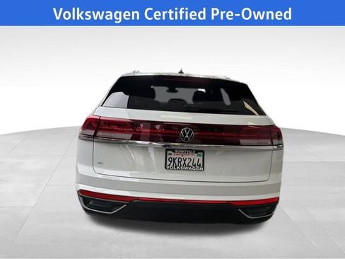 Certified 2024 Volkswagen Atlas Cross Sport SE image 5