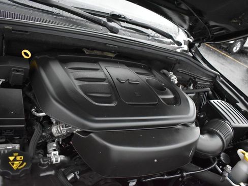 Used 2022 Jeep Grand Cherokee Limited w/ Technology Group image 31