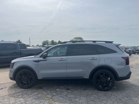 Used 2025 Kia Sorento SX AWD/4WD image 9