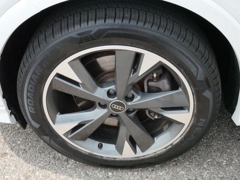 Used 2023 Audi Q4 e-tron Premium Plus w/ Premium Plus AWD/4WD image 15