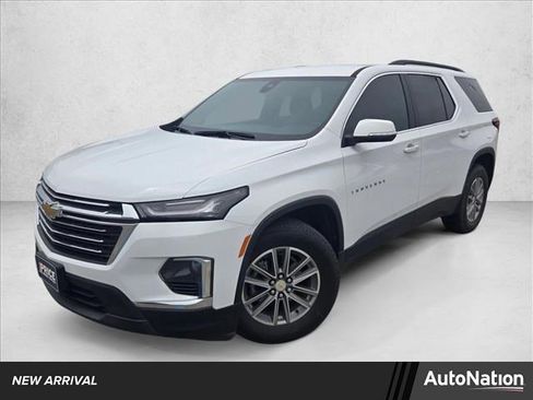 Used 2023 Chevrolet Traverse LT FWD image 1