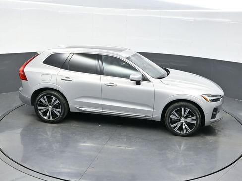 Used 2023 Volvo XC60 B5 Plus w/ Climate Package image 31