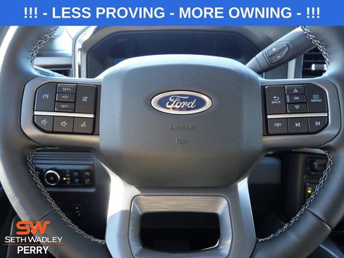 New 2026 Ford F250 Lariat w/ Black Appearance Package AWD/4WD image 22