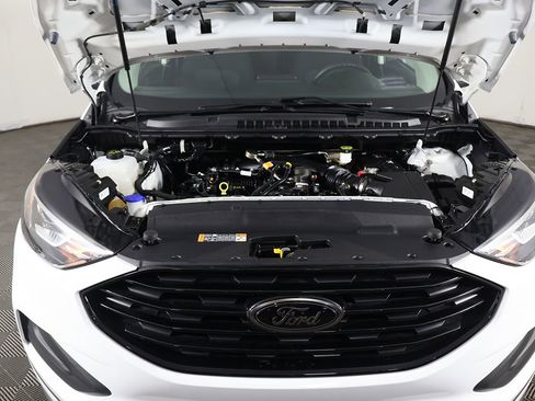 Used 2024 Ford Edge SE w/ Black Appearance Package AWD/4WD image 16