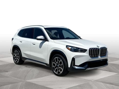 Used 2024 BMW X1 xDrive28i w/ Convenience Package AWD/4WD image 2
