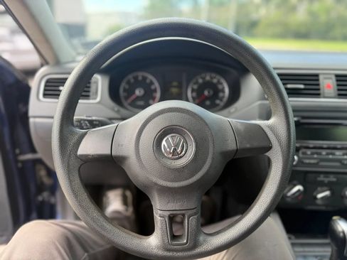 Used 2012 Volkswagen Jetta SE FWD image 8