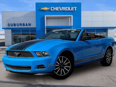 Used 2012 Ford Mustang Convertible RWD image 1