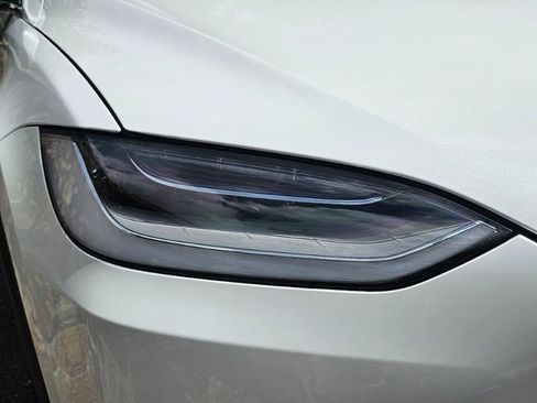Used 2022 Tesla Model X AWD/4WD image 25