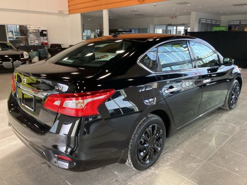 Used 2017 Nissan Sentra SV image 5