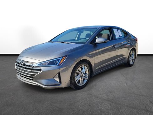 Used 2020 Hyundai Elantra Value Edition w/ Winter Weather Package image 2