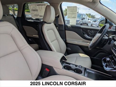New 2025 Lincoln Corsair Grand Touring w/ Rear Removable Package Tray image 14