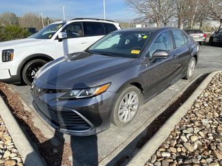 Used 2021 Toyota Camry LE video 1