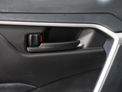 Certified 2025 Toyota RAV4 LE image 30