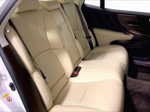 Used 2018 Lexus LS 500 AWD image 19