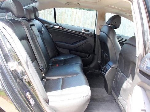 Used 2014 Kia Cadenza Premium w/ Technology Package FWD image 34
