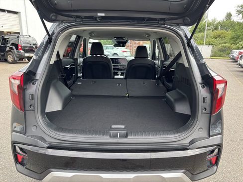 Used 2025 Kia Seltos S FWD image 26