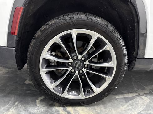 Used 2022 Jeep Wagoneer Series III w/ Premium Group I image 34