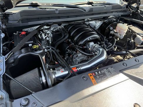 Used 2018 Chevrolet Silverado 1500 LT AWD/4WD image 14