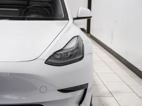 Used 2023 Tesla Model 3 Standard Range RWD image 43